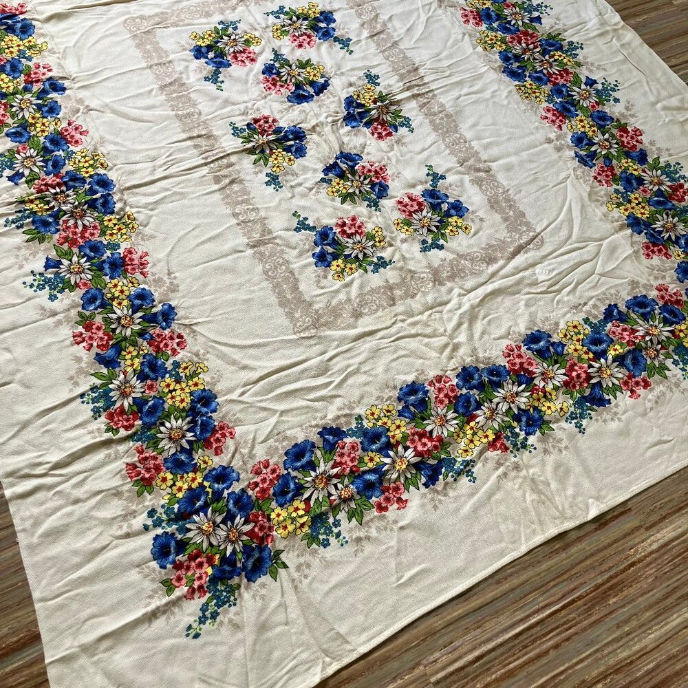 Summer Floral Off-White Sateen Tablecloth 48x56" Flower Border Print